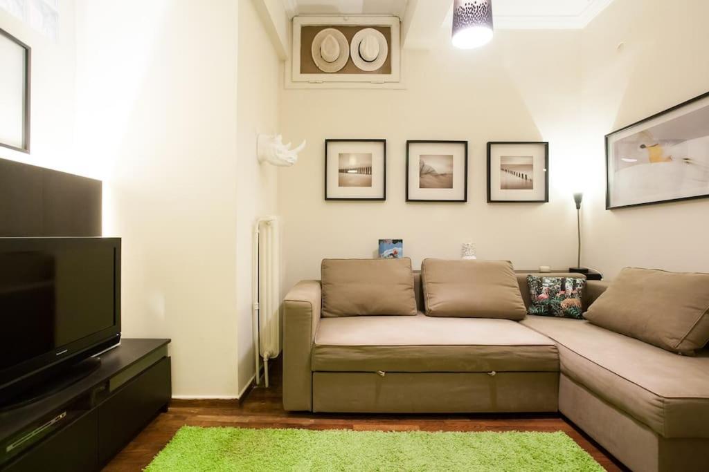 Traveler's Dream In Historic Acropolis Downtown Apartment Athens